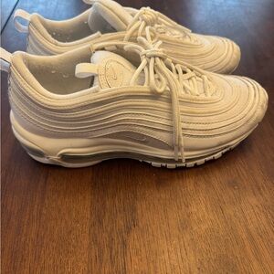 Nike Air Max Size 7 Sneakers